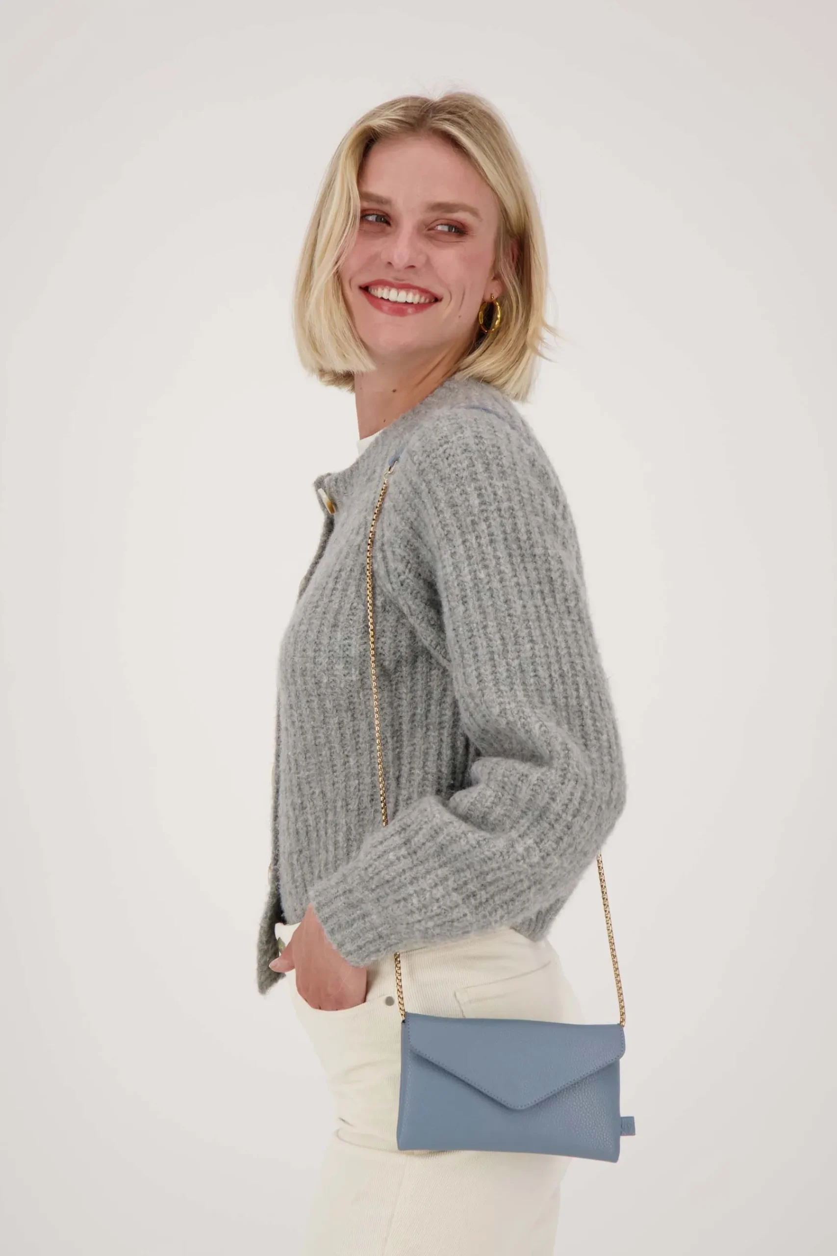 zusss_enveloptasje_grijsblauw_1.webp Clearance enveloptasje Schoudertassen & Handtassen