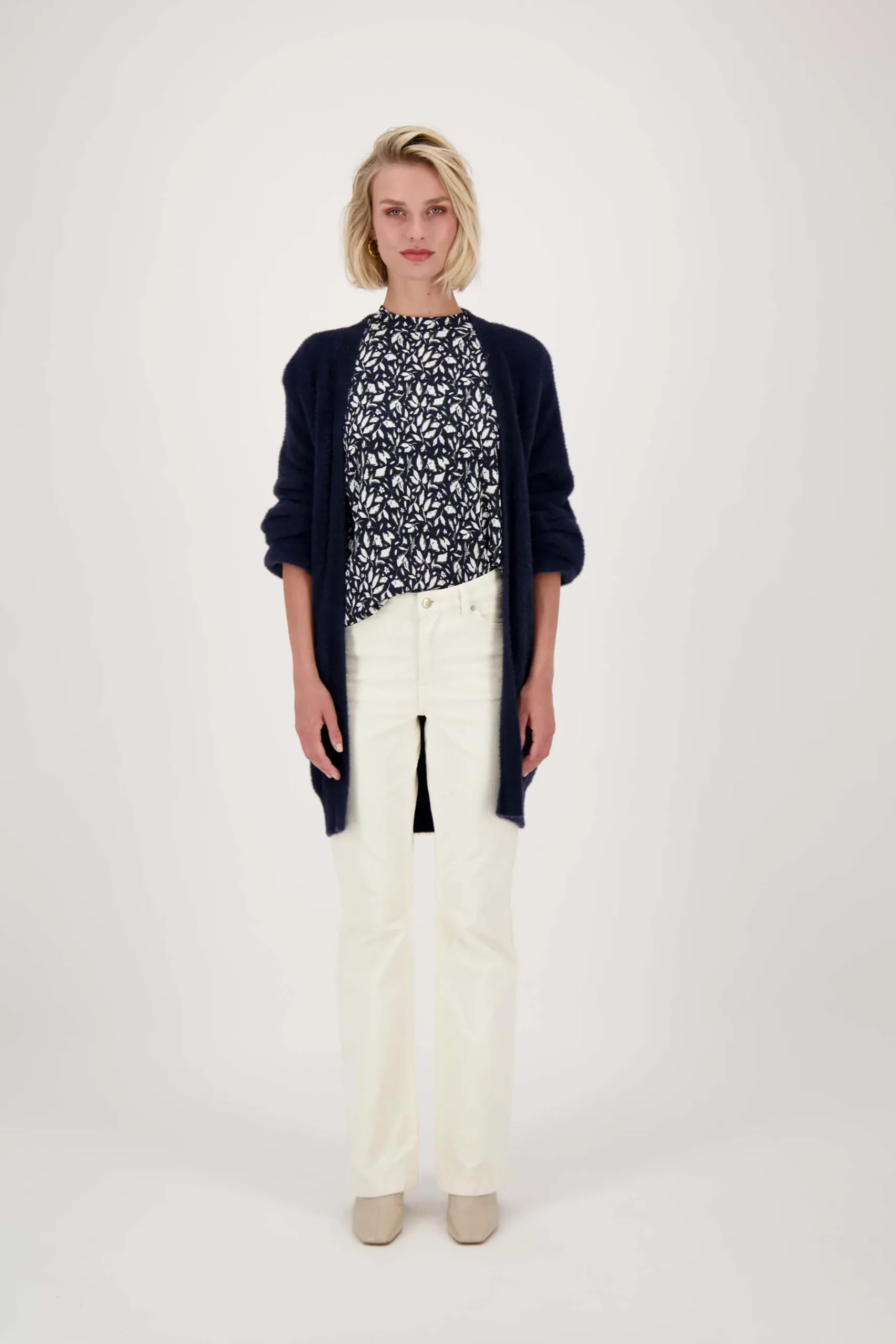 zusss_fluffy_vest_donkerblauw_1.webp Flash Sale fluffy vest Vesten