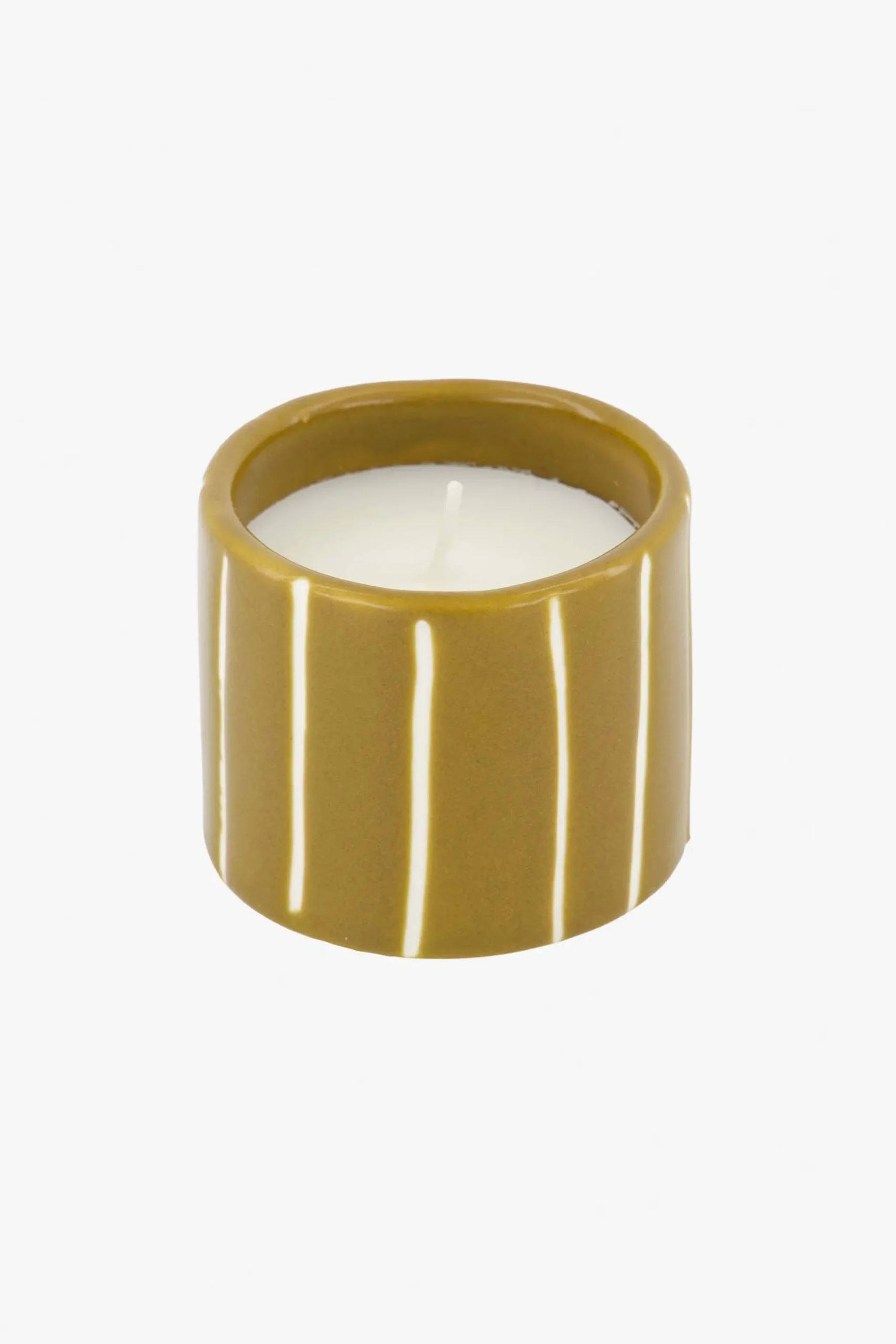 zusss_keramieken_geurkaarsje_met_houten_deksel_hartje_oker_1.webp Sale keramieken geurkaarsje met houten deksel hartje Geurkaarsen