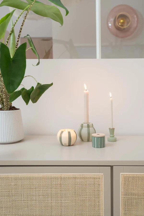 Online keramieken geurkaarsje met houten deksel klavertje salie Geurkaarsen