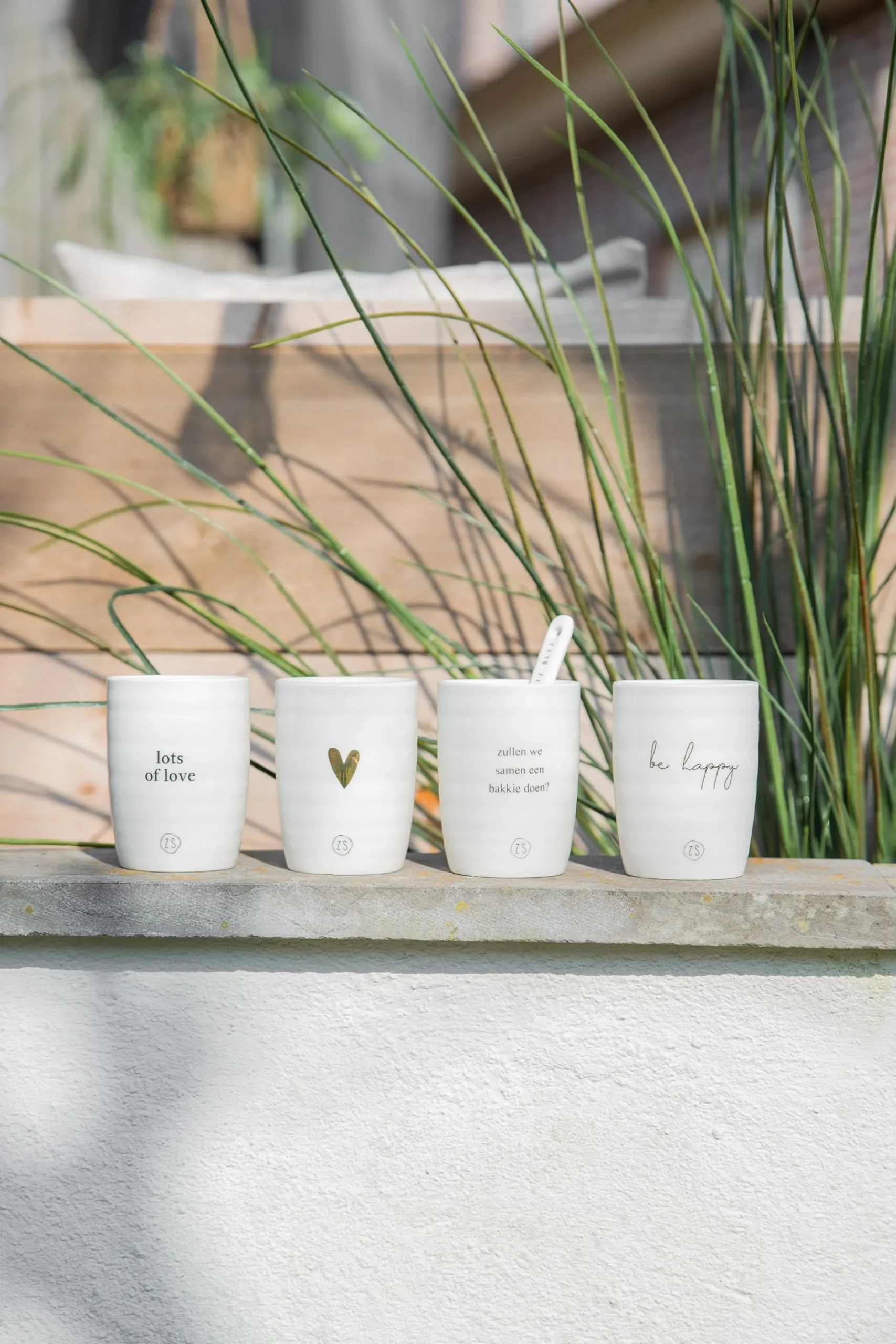 zusss_koffiemok_goud_hartje_4.webp Cheap koffiemok goud hartje Servies