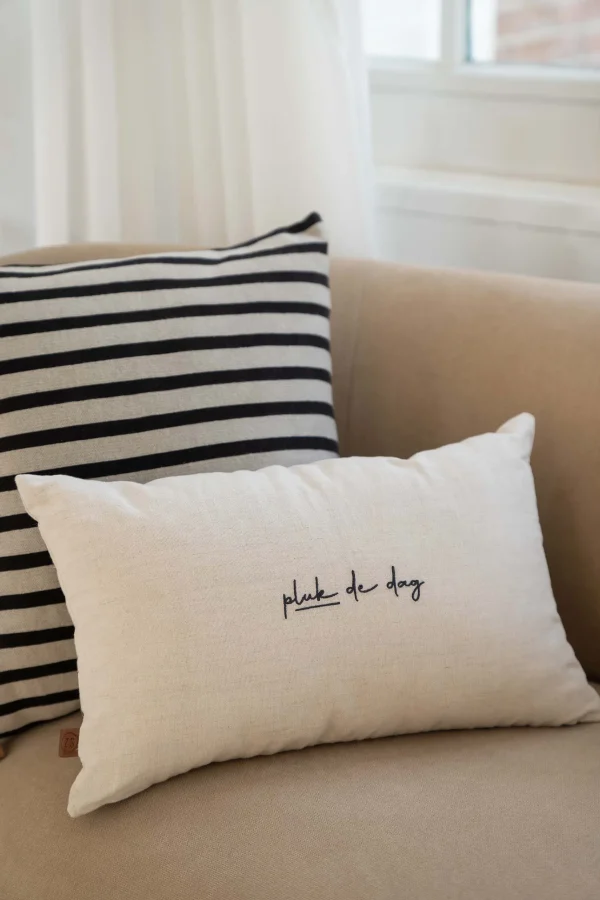 Flash Sale kussen bloemen silhouet borduur 50x30 cm Kussens