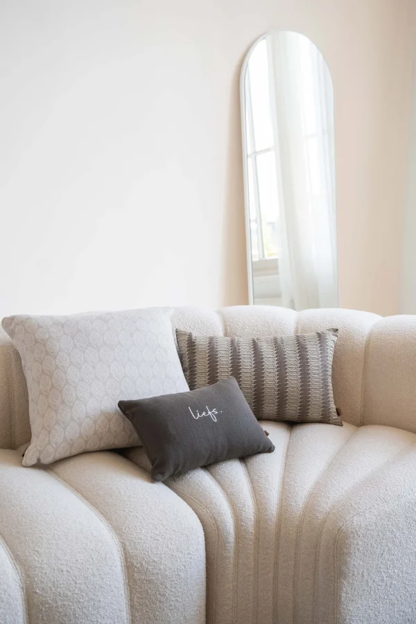 Best kussen fijn gebreid bladpatroon 45x45cm Kussens