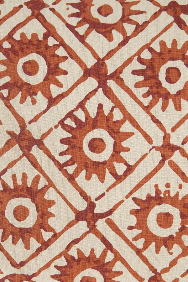 Outlet kussen zonnetjesprint 45x45cm peper en zout/brique Kussens