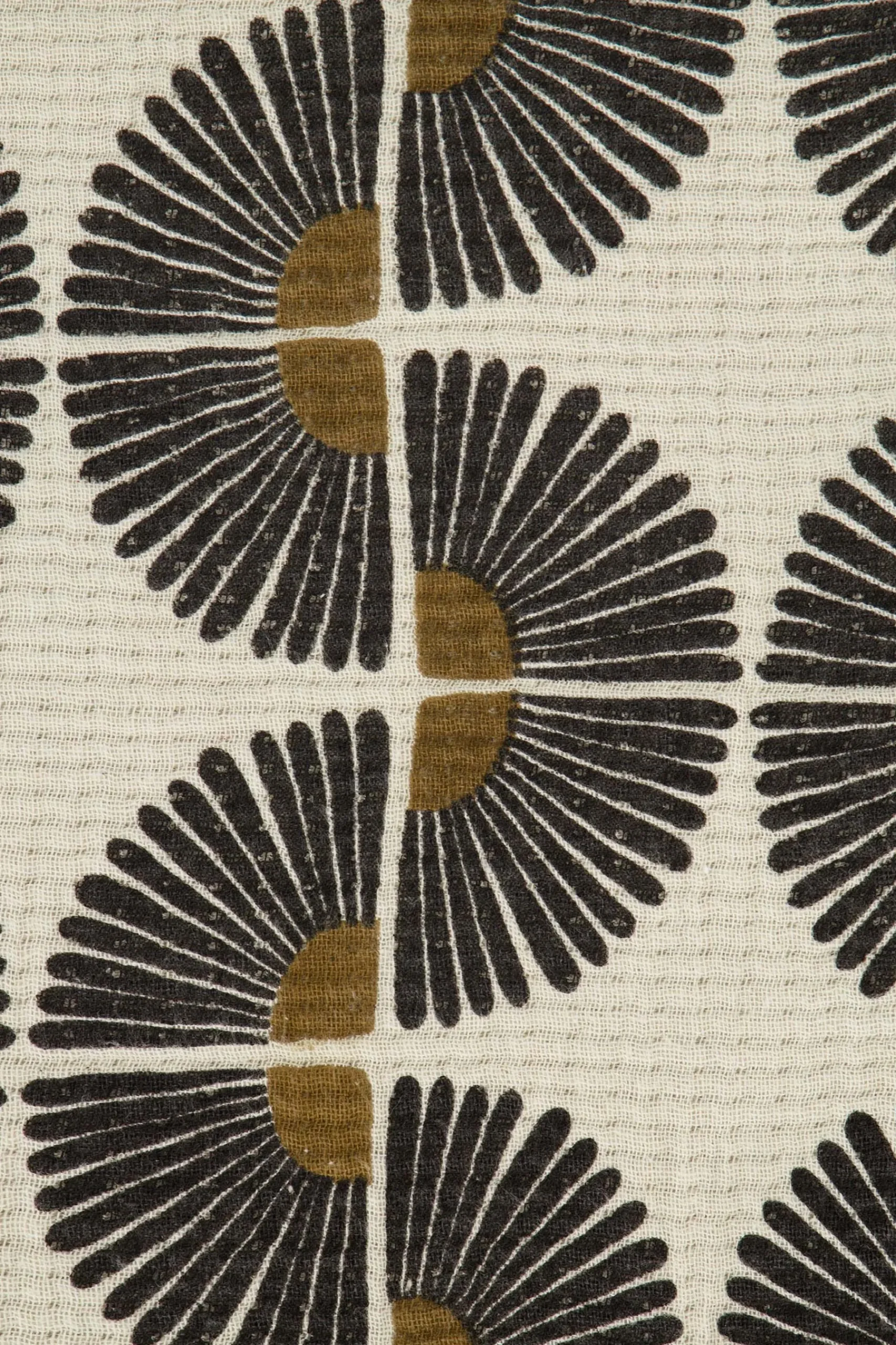 zusss_plaid_waaiers_xcm_zandantracietoker_2.webp Sale plaid waaiers 130x170cm Plaids & Vloerkleden