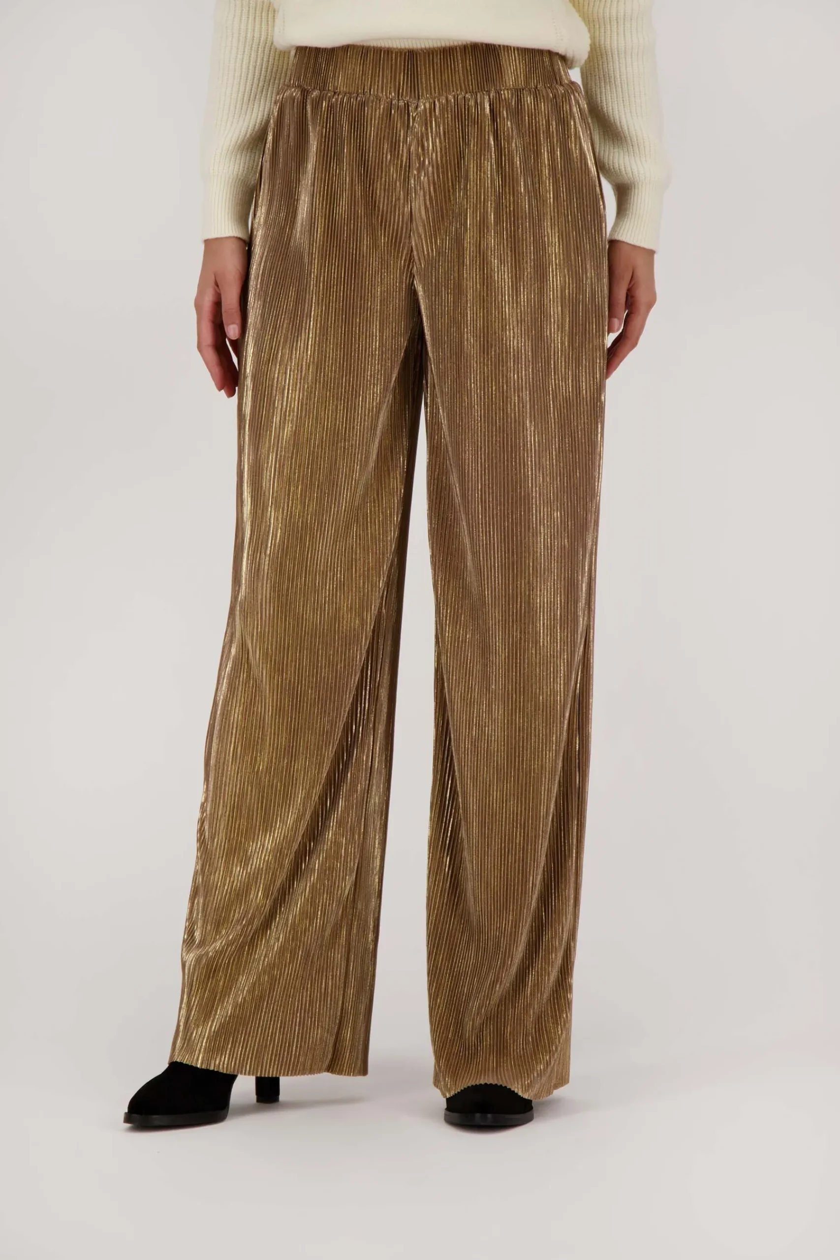 zusss_plisse_broek_champagne_goud_1.webp Clearance plisse broek goud Broeken & Jeans