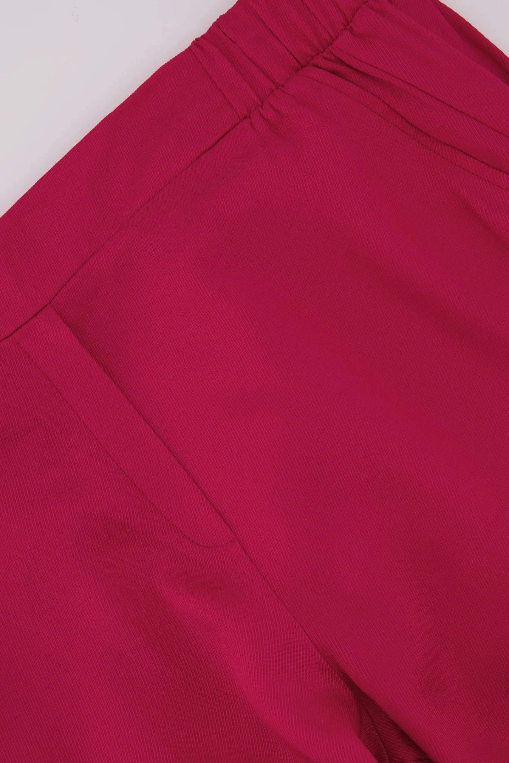 zusss_satijnen_twill_broek_roze_rood_3.webp Best satijnen twill broek roze rood Broeken & Jeans