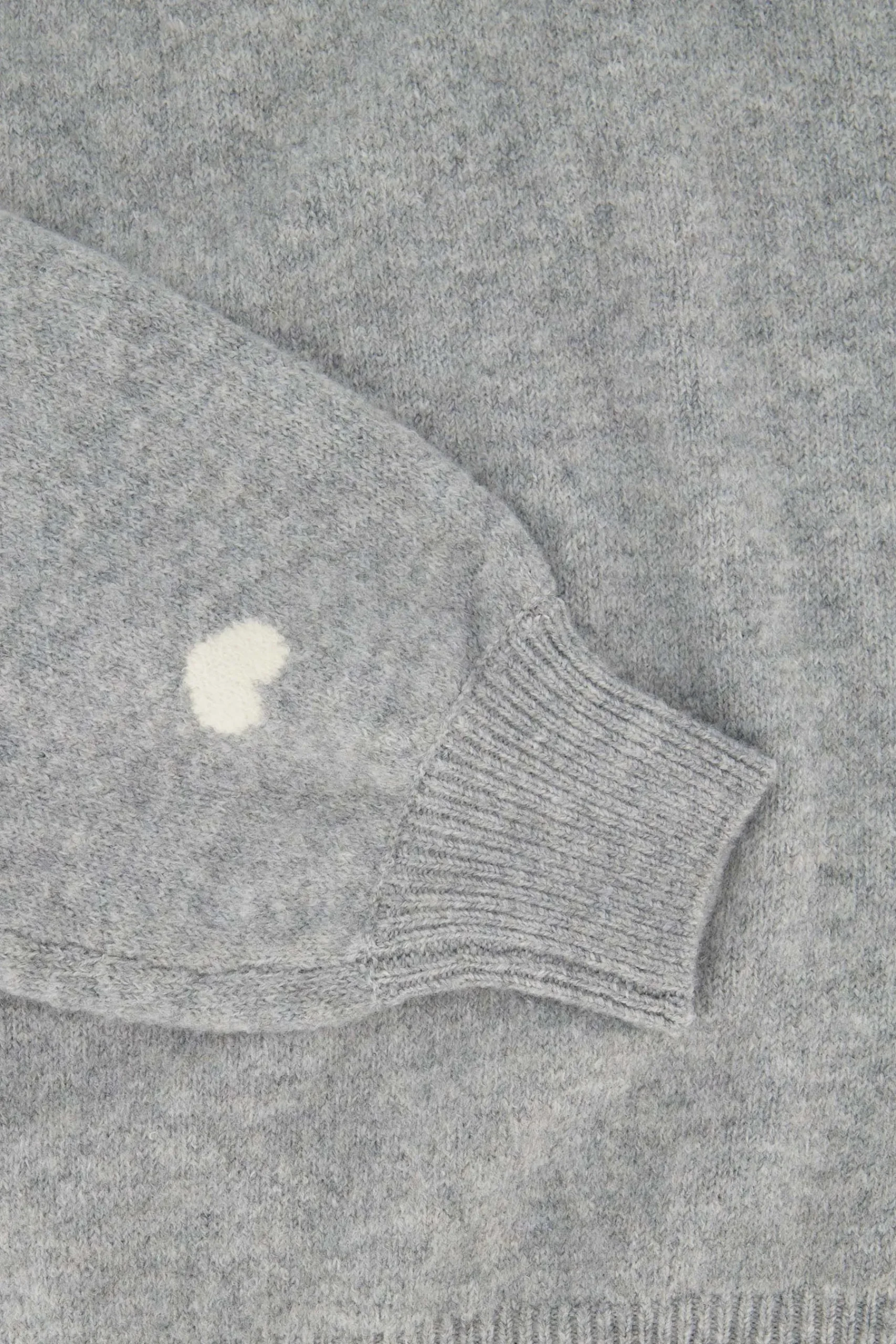 zusss_trui_met_hartje_detail_middengrijs_2.webp Discount trui met hartje detail Truien