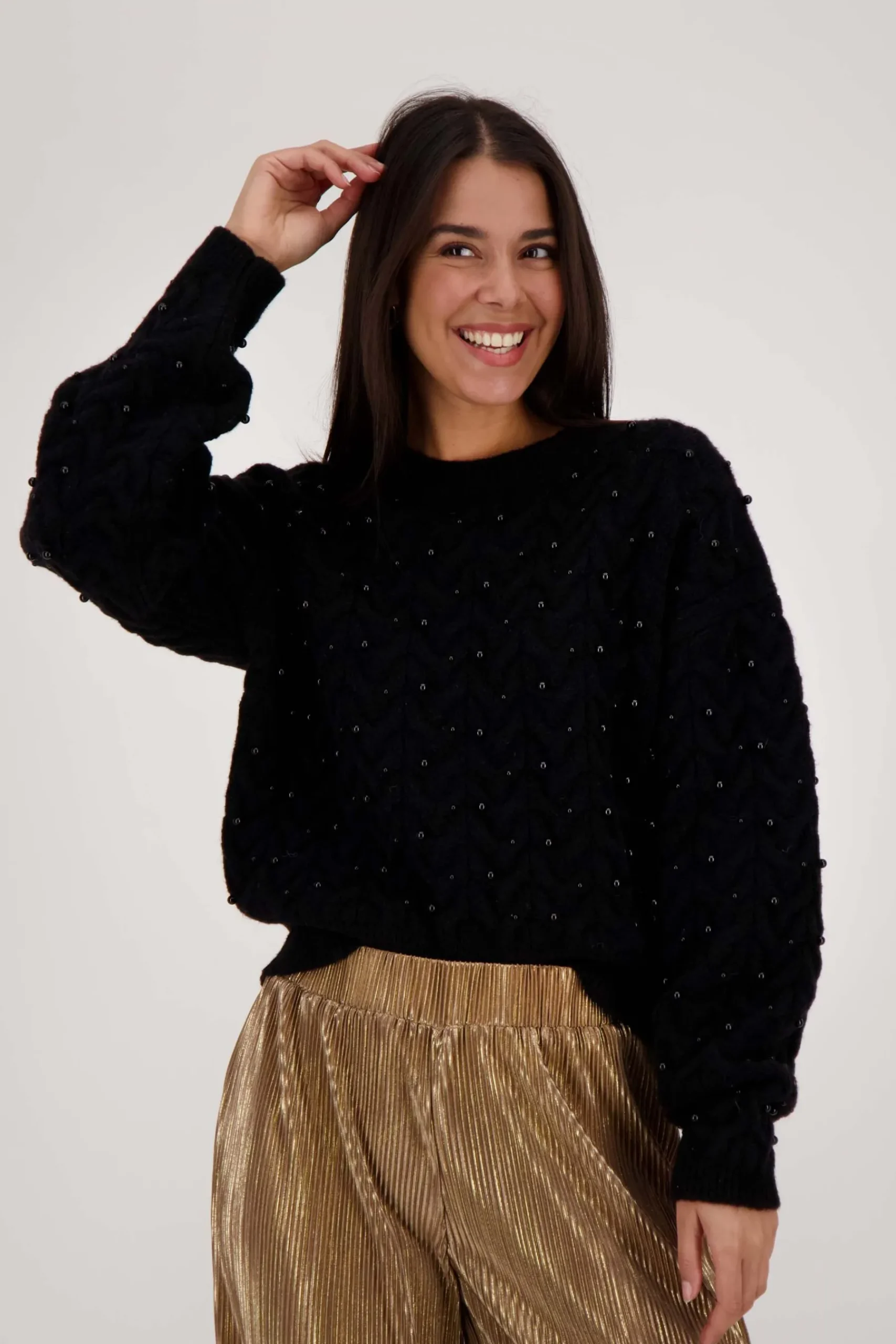 zusss_trui_met_kraaltjes_zwart_1.webp Cheap trui met kraaltjes Truien